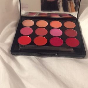 ISH Lip Statement Palette